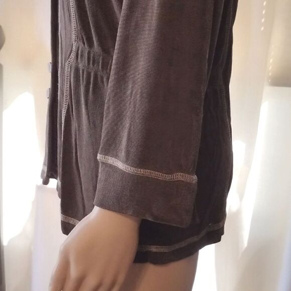 Coldwater Creek Women's Size Medium Stretchy Taupe Button up Jacket with Hoodie - Picture 3 of 13